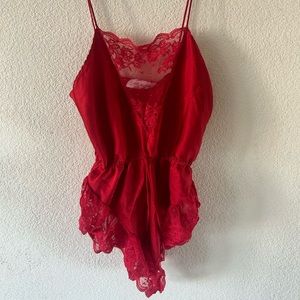 Vintage red Lacey sleep suit